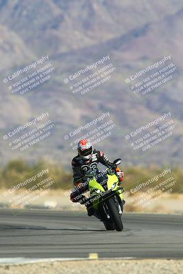 media/Jan-13-2024-SoCal Trackdays (Sat) [[9c032fe5aa]]/Turn 14 (10am)/